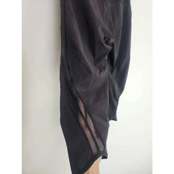 Lululemon Cropped Tights Black Mesh Sides Size 6 - Picture 4 of 8